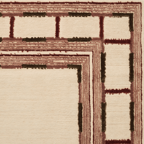Rivendale Border Boysenberry Rug