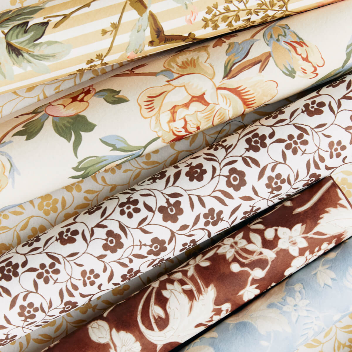Garden Botanical Cream Wallpaper
